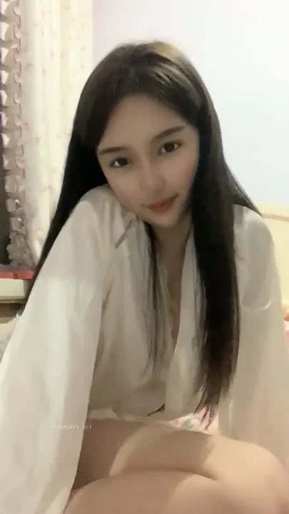 【自拍偷拍】直播超推荐：颜值爆表美女下海，从头到脚都在审美上