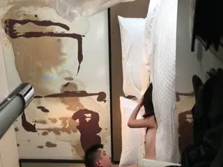 【酒店探花】粉红巨乳女友偏爱骑乘，摇曳生姿