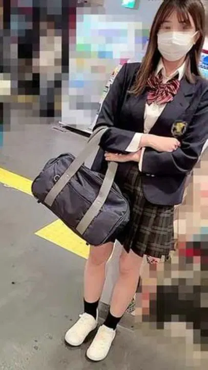 【日韩无码】县立普通科定时制第二部：色白巨乳美少女为养弟接受援助拍摄