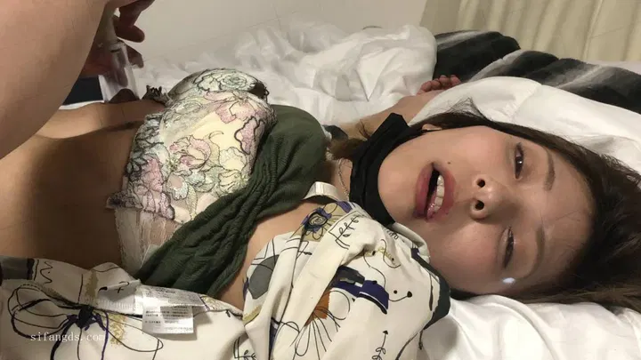 【强奸迷奸】新流出某琳极品身材迷玩图片与几部小视频